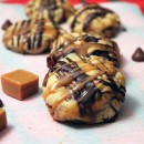 Turtle-Cheesecake-Cookies