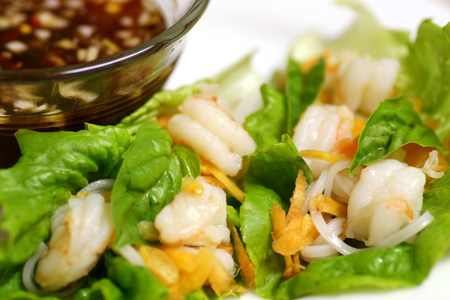 spicy vietnamese shrimp lettuce rolls