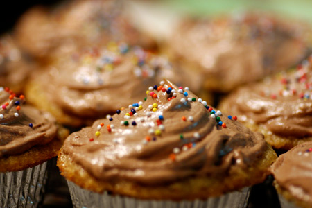 Sickeningly Sweet Almond Cupcakes