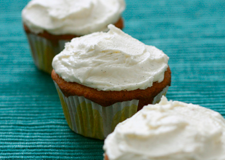 Vegan White Chocolate Macadamia Nut Cupcakes