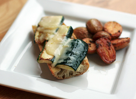 Gruyère-and-Zucchini Sandwiches with Smoky Pesto