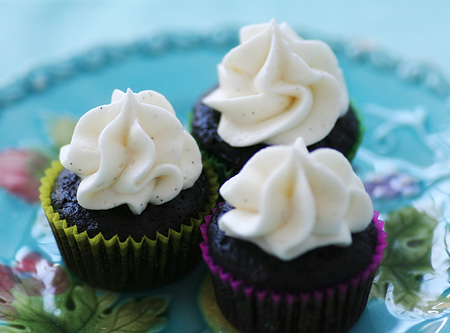 Vegan Chocolate Cupcakes with Vanilla Bean Buttercream