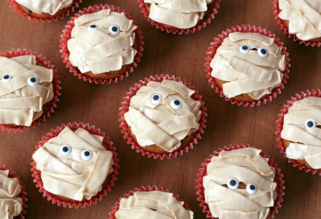 Pumpkin Chip Mummy Cupcakes with Brown Sugar Buttercream