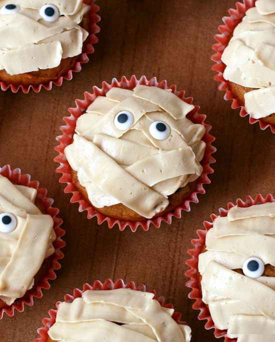 Pumpkin Chocolate Chip Mummy Cupcakes with Brown Sugar Buttercream