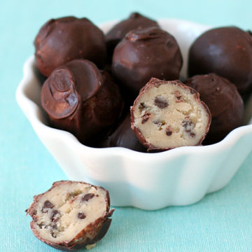 Chocolate Chip Cookie Dough Truffles - Bakerella