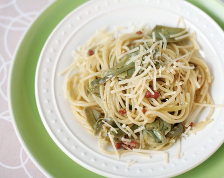 Spaghetti with Artichokes and Pancetta Spaghetti with Artichokes and Pancetta