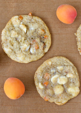 Fresh Apricot and White Chocolate Cookies