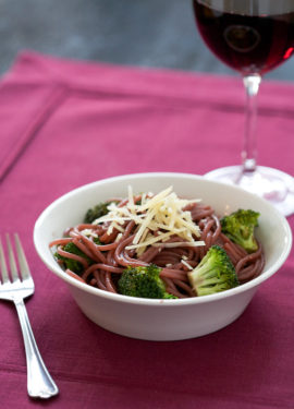 Red-Wine Spaghetti with Broccoli