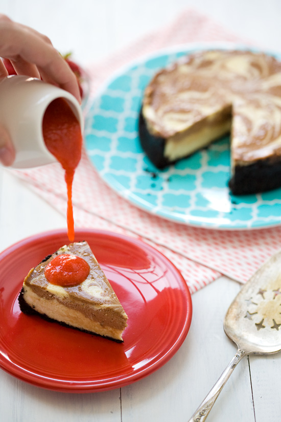 Banana Split Cheesecake with Strawberry Sauce Banana Split Cheesecake with Strawberry Sauce