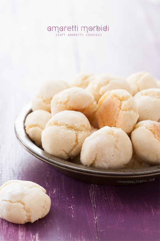 Amaretti Morbidi Cookies