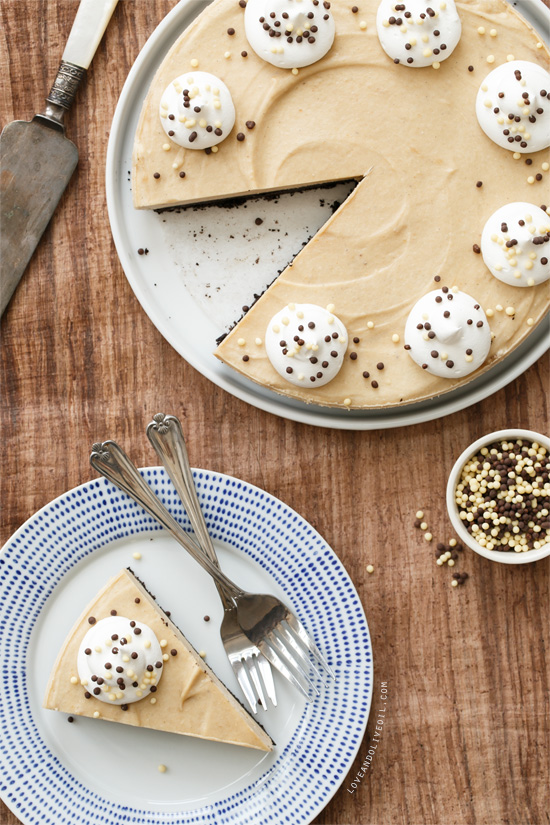 Honey Roasted Peanut Butter Banana Cream Pie from www.loveandoliveoil.com