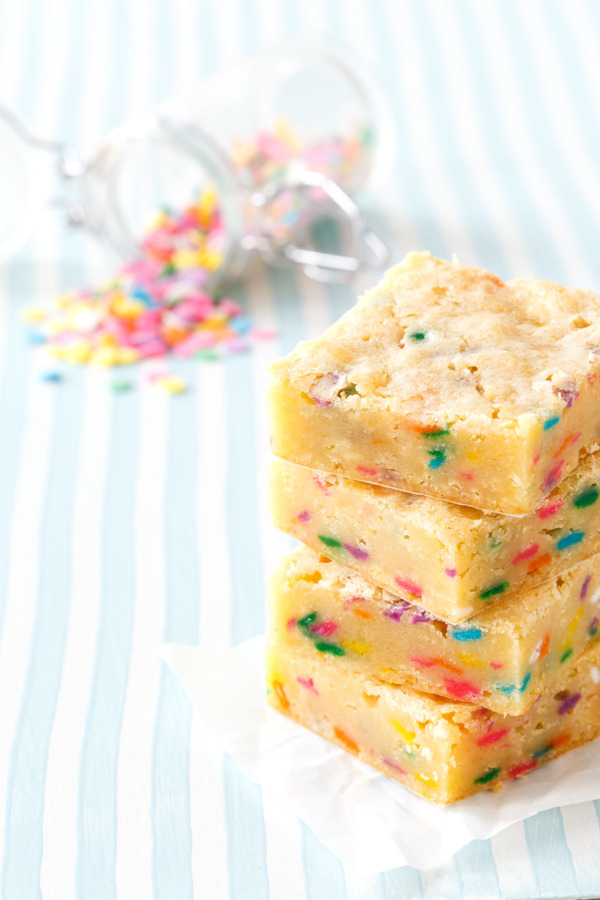 White Chocolate Confetti Sprinkle Blondie Recipe