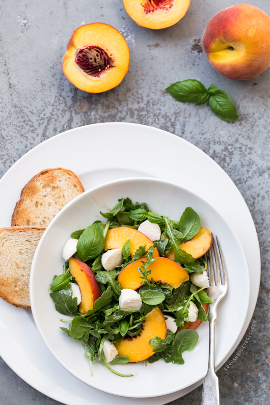 Peach & Arugula Caprese Salad from www.loveandoliveoil.com