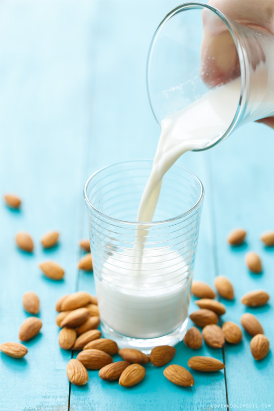 Creamy Homemade Almond Milk