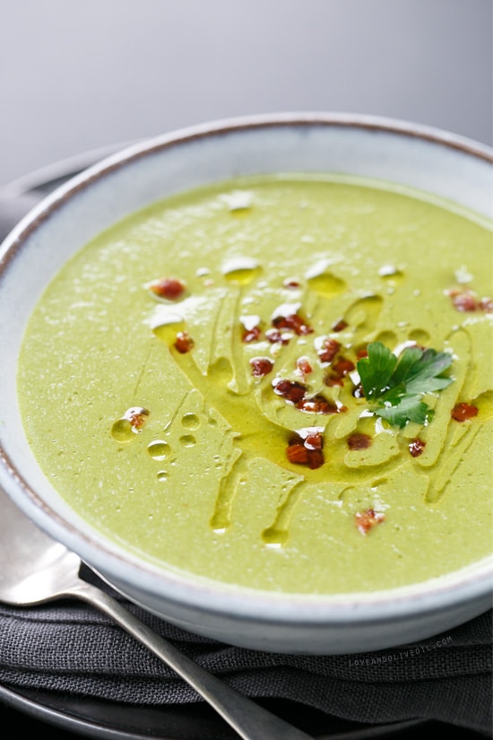 Creamy Spinach and Pear Soup with Pancetta
