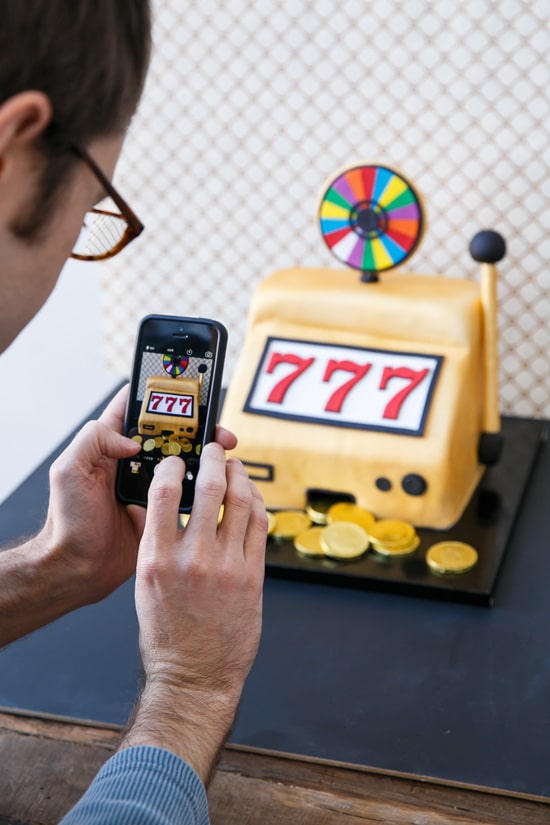 Vegas Slot Machine Birthday Cake, casino slot machine cake. Vegas Slot Machine Birthday Cake, casino slot machine cake.
