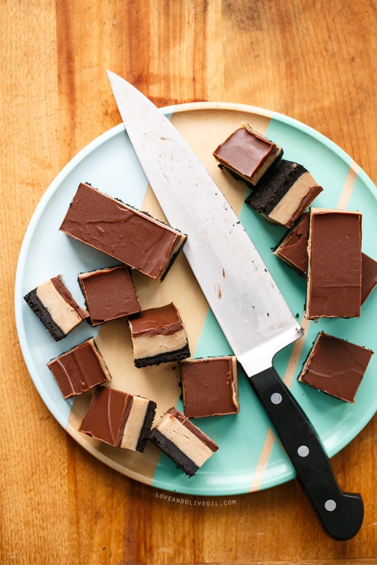 Easy Peanut Butter Cheesecake Bars with Chocolate Cookie Crust