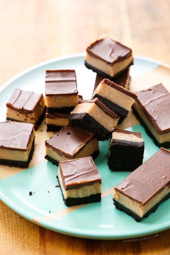 Easy Peanut Butter Cheesecake Bars with Chocolate Cookie Crust