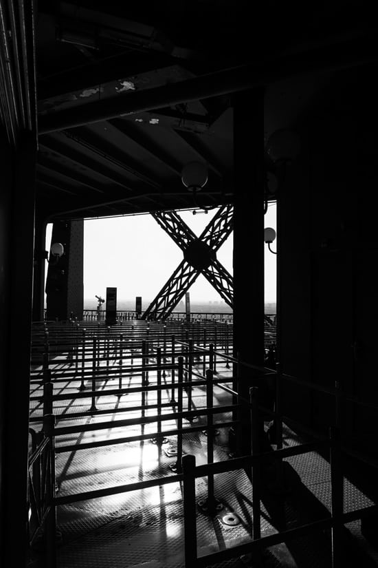 Line to the top, Tour de Eiffel, Paris