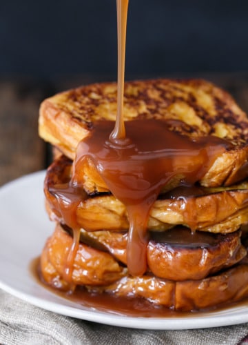 Boozy Salted Caramel French Toast Recipe plus tips for making the BEST French Toast!