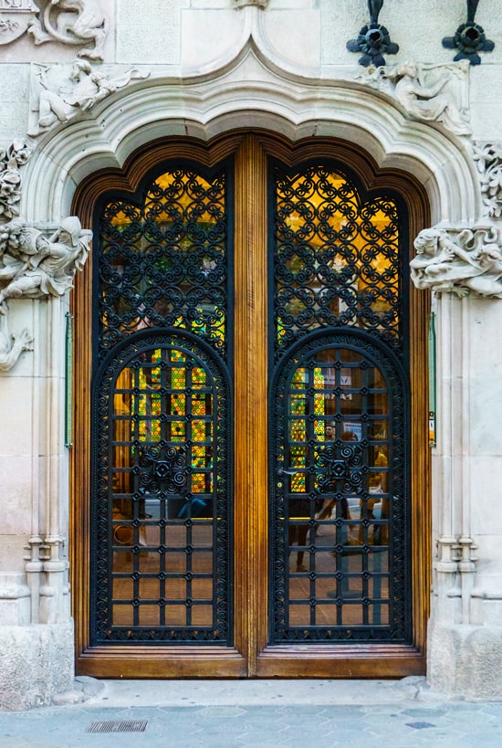 Gorgeous door, Barcelona, Spain