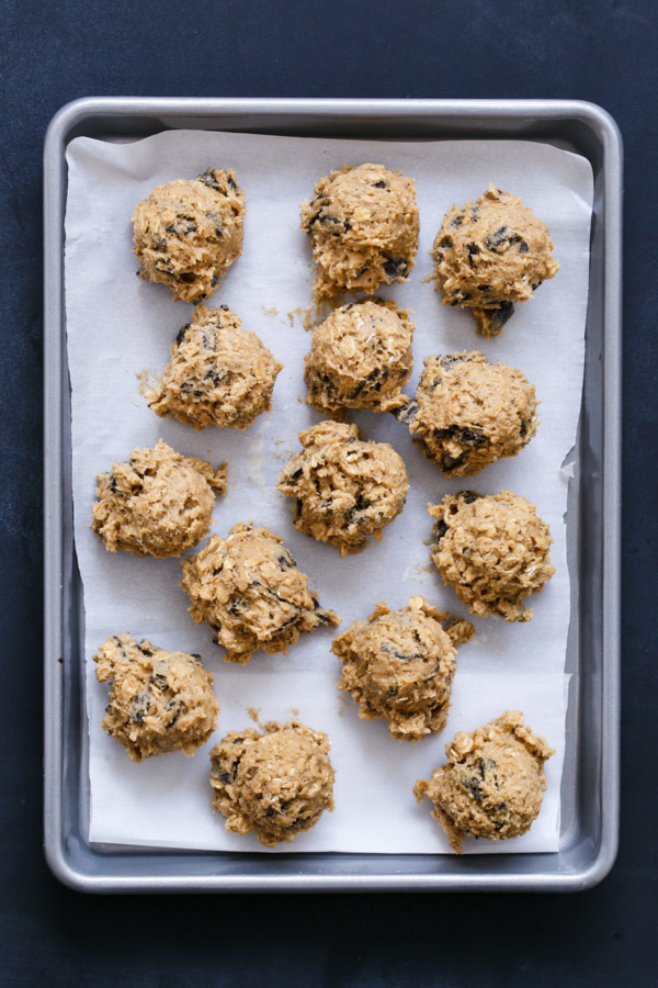 Mini Oatmeal Chocolate Chunk Skillet Cookies