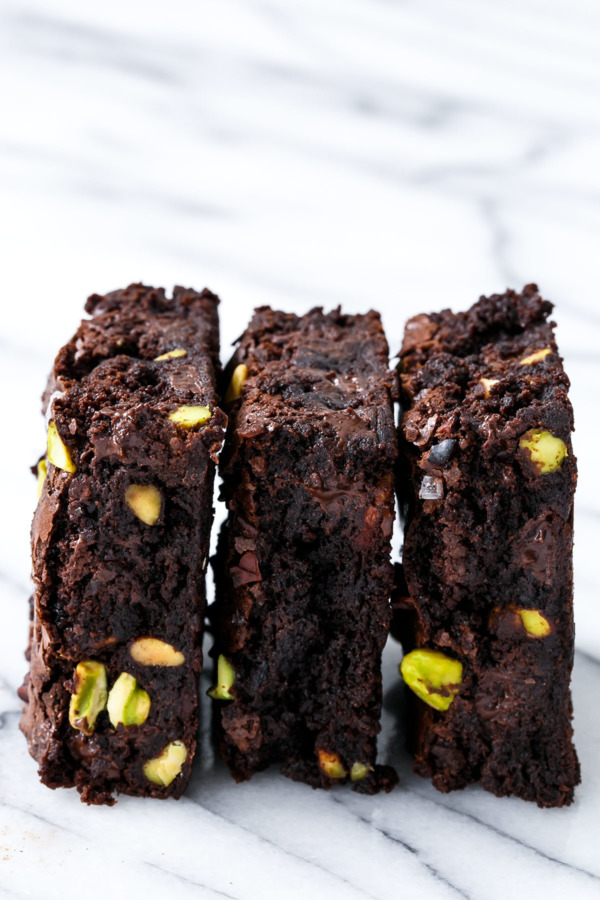 The Best Olive Oil & Pistachio Brownies