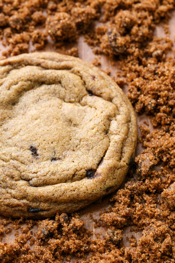 These Chewy Muscovado Sugar Cookies stay soft for DAYS!