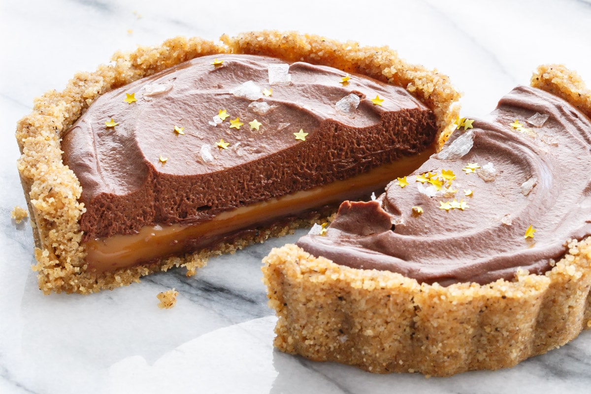 Salted Dark Chocolate and Dulce de Leche Tart | Love and Olive Oil