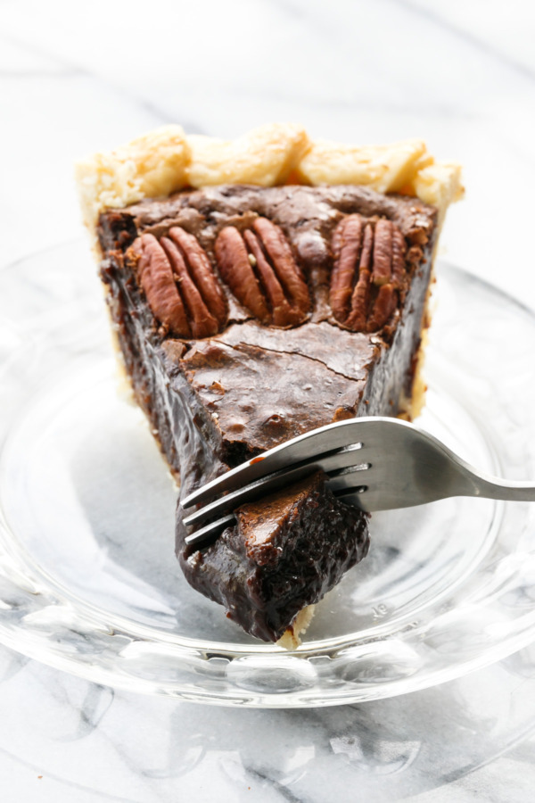 Gooey Chocolate Fudge Pecan Pie