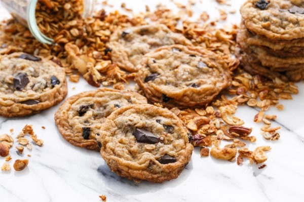 Granola Chocolate Chip Cookies