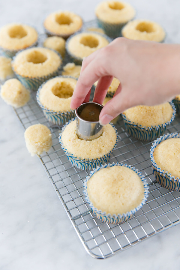 How to make filled cupcakes (and a recipe for banana mousse-filled cupcakes!)
