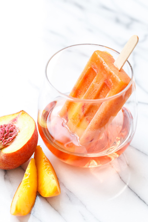 Poptails: 'cocktail popsicle' recipe made with fresh peaches and rosé