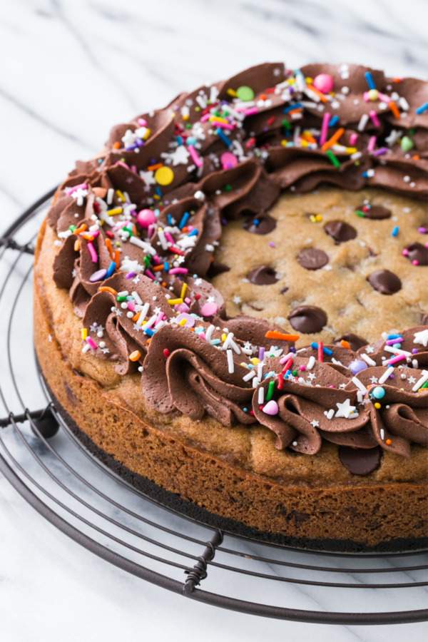 Giant Chocolate Chip Cookie Cake Recipe