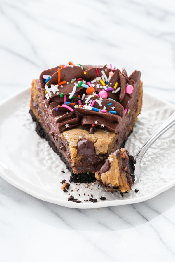 Chocolate Chip Cookie Pie - Cake meets pie meets giant chocolate chip cookie. YUM!