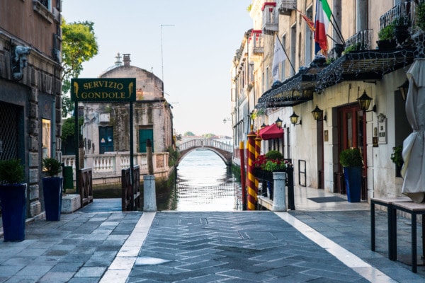 Servizio Gondole. Venice, Italy