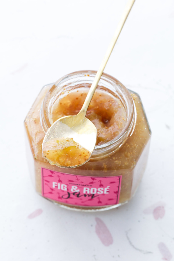 Chunky green fig jam with Rosé