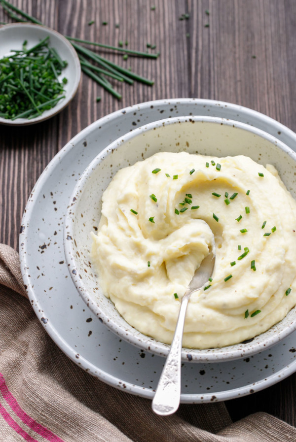 Crème Fraîche Mashed Potatoes with Chives