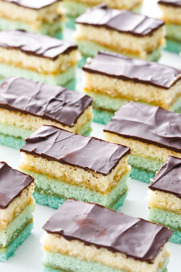 Perfect Italian Tricolor Cookie Recipe with a turquoise ombre effect