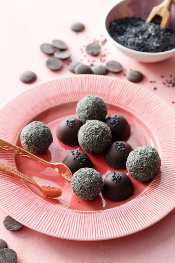 Dark Chocolate Black Sesame Truffles Recipe