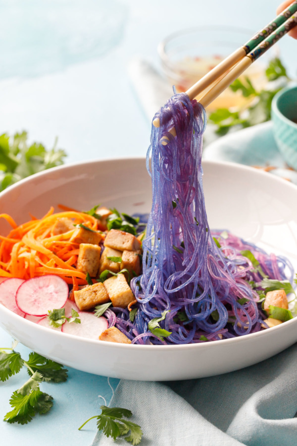 Play with your food: Magic color-changing Cellophane Noodle Bowls with Tofu