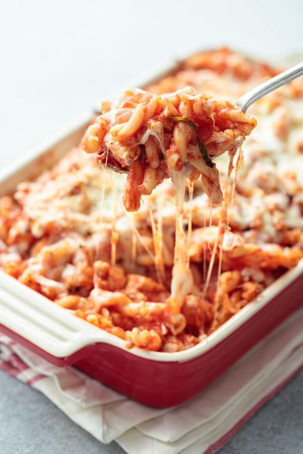 Cheesy Chicken Parmesan Pasta Bake - Easy Weeknight Dinner Recipe