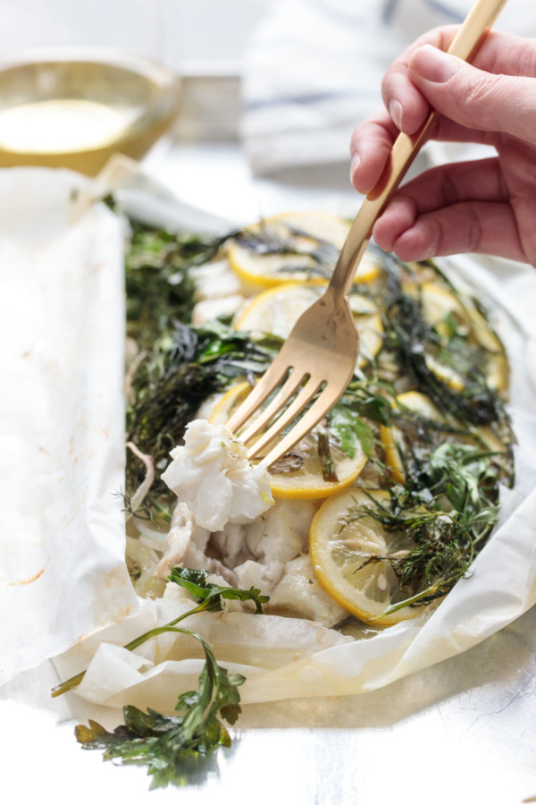 Fish en Papillote with Fresh Herbs and Lemon - Quick and Healthy!