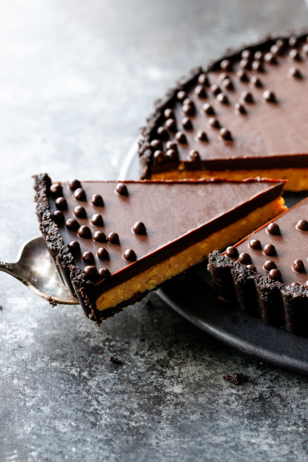 Crunchy Peanut Butter and Chocolate Tart