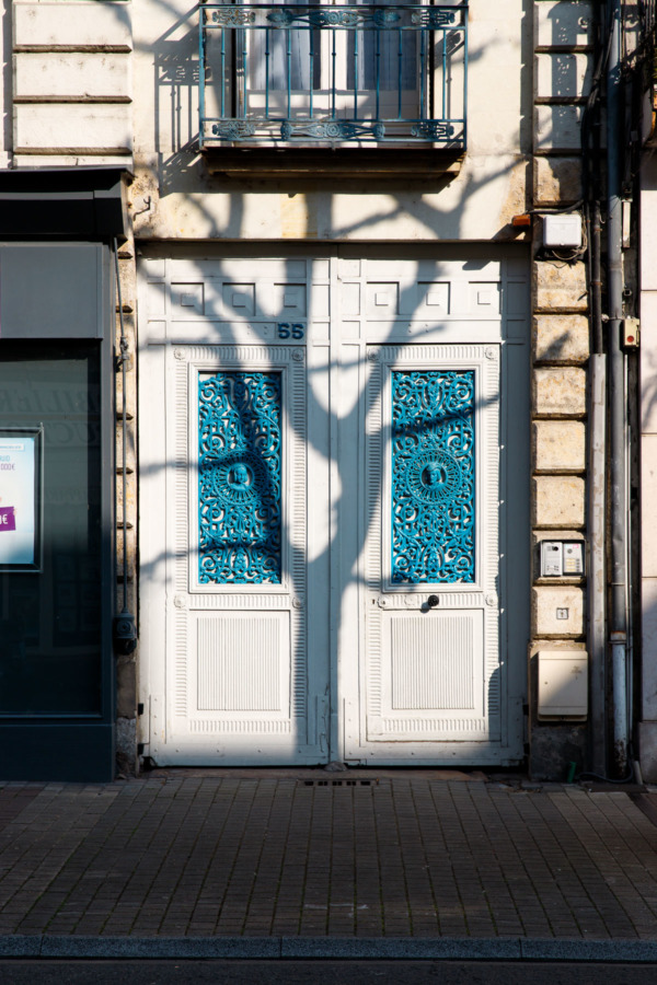 Doors and shadows, Saumur, France