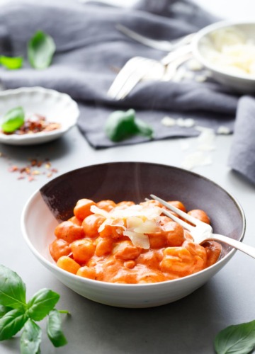 One-Pot Gnocchi with Vodka Sauce - Easy weeknight dinner recipe idea!