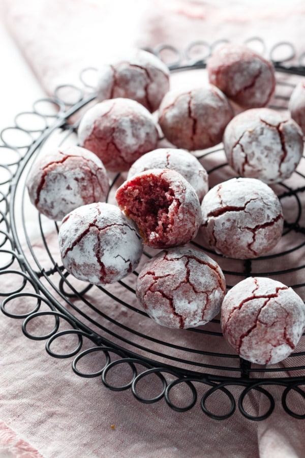 Raspberry Amaretti Cookies