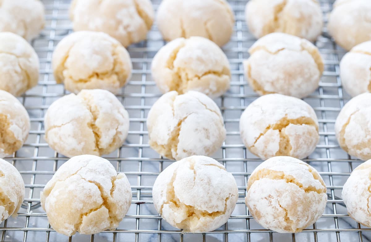 Soft Amaretti Cookies