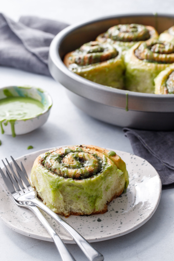 Black Sesame Cinnamon Rolls with Matcha Glaze