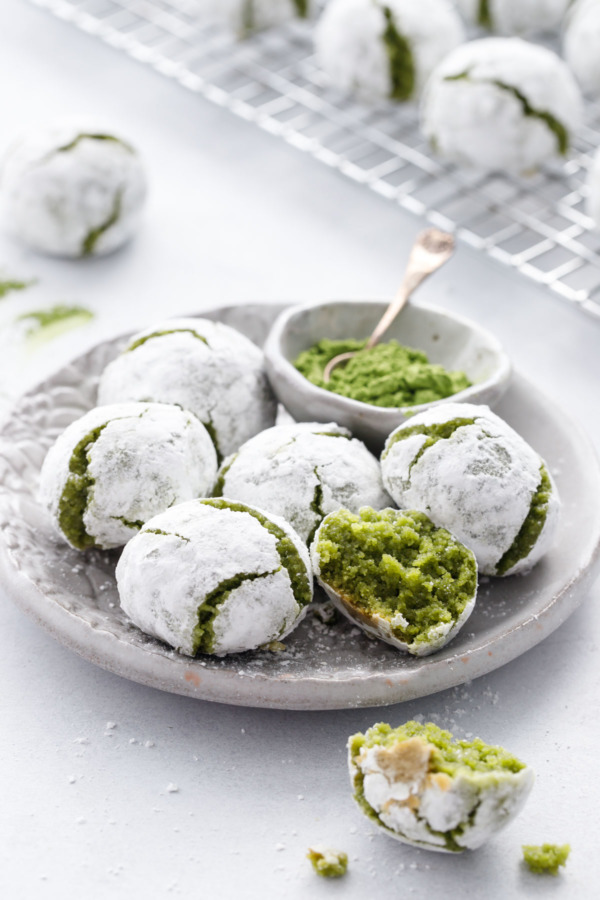 Matcha Amaretti Cookie Recipe